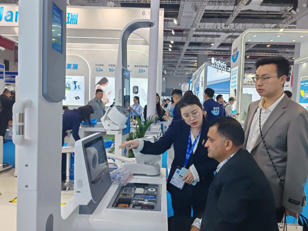 國(guó)外客戶了解后現(xiàn)場(chǎng)下單