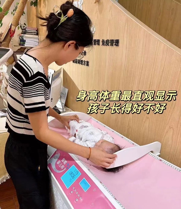 SH-3008嬰兒稱體重專用秤應(yīng)用實(shí)拍